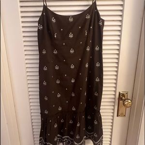 Ann Taylor summer dress. 100% cotton and lined.  4 petite.